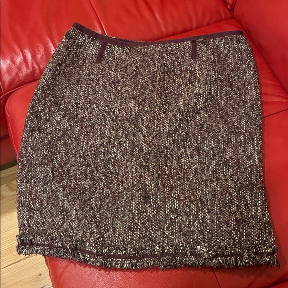 Talbots Dresses & Skirts - Talbots Marled Burgundy Tweed Pencil Skirt
